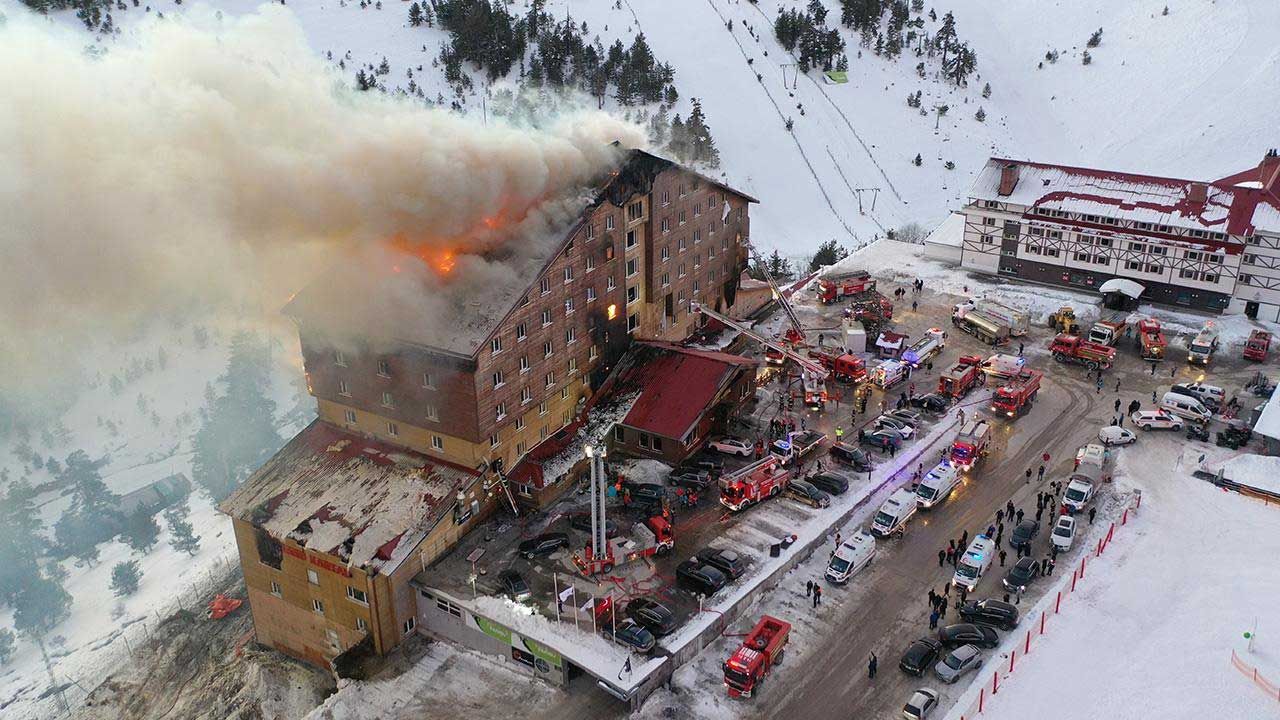 Bolu’daki otel yangınında hayatını kaybedenlerin sayısı 79’a yükseldi