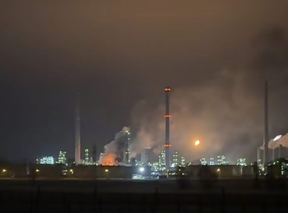 Bavyera’da Petrol Rafinerisinde Patlama: 3 Yaralı