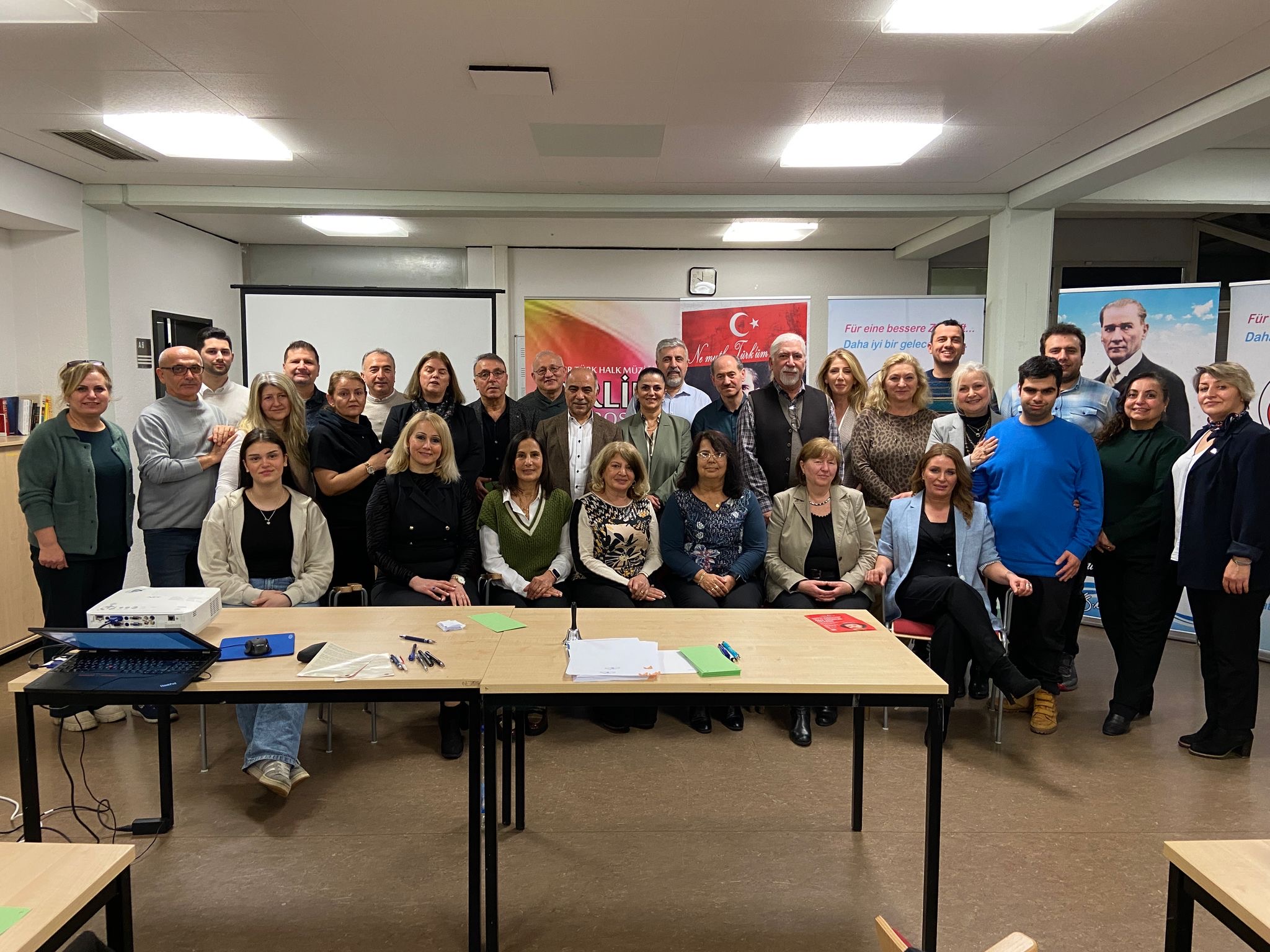 Ruhr Veliler Birliği Yeni Yönetiminde Gençler İşbaşında!