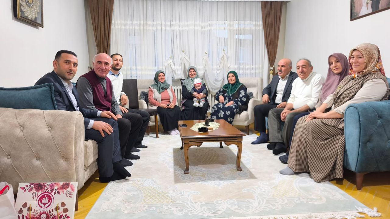 Erzurum'da 4 kuşak aileler iftarda buluşturuldu