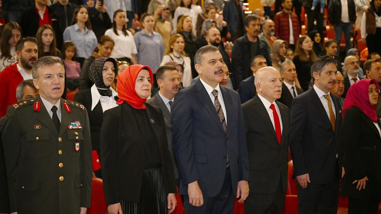 23 Nisan coşkusu Erzurum’da dolu dolu yaşandı