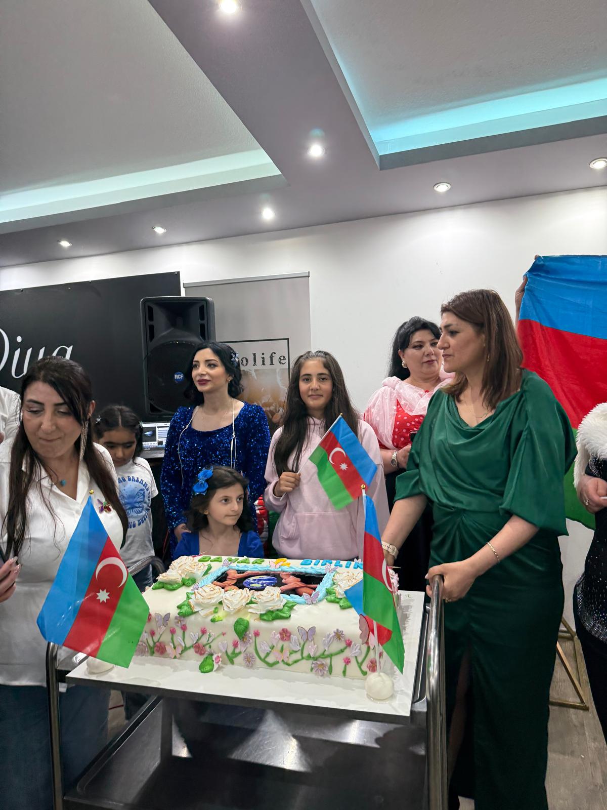 Almanya’daki Azerbaycan Türkleri Wuppertal’da Buluştu
