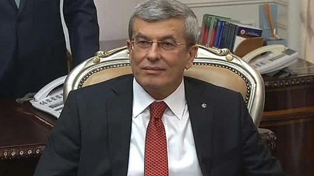 Rizeli eski bakan emekli oldu