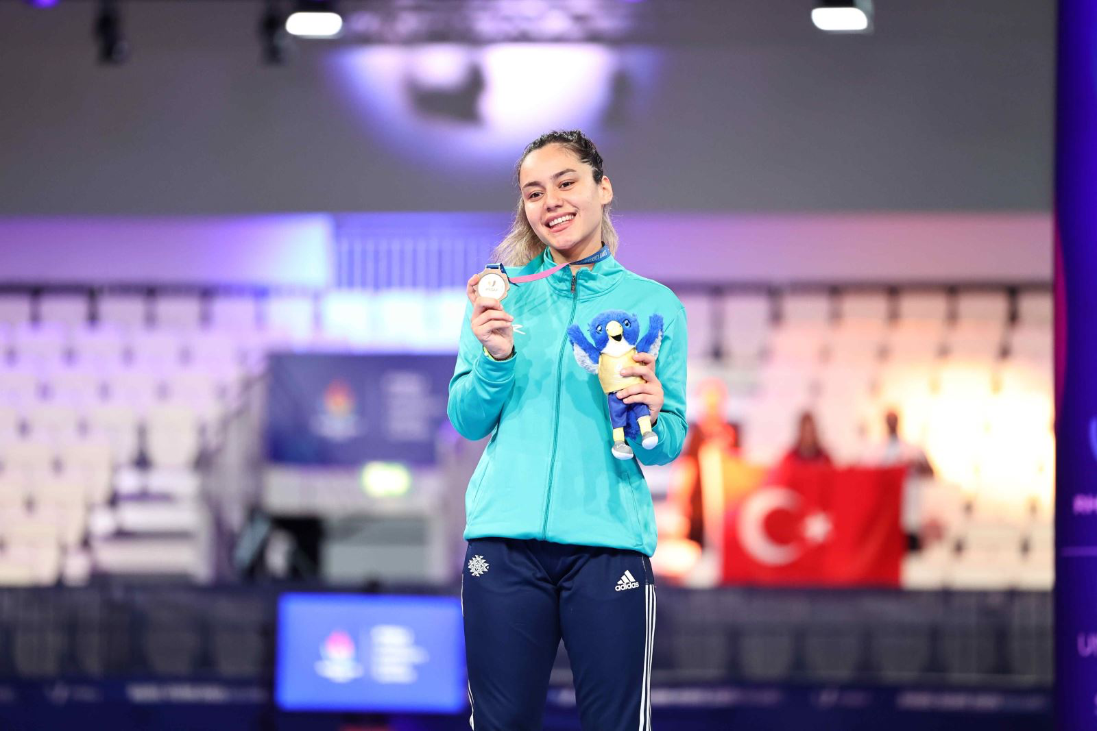 Sude Yaren'den Altın Zafer!