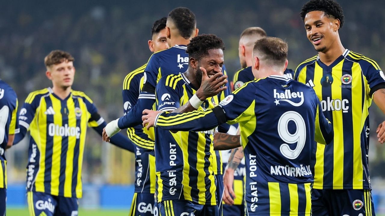 Kadıköy'de zirve sınavı: Fenerbahçe, yarın Galatasaray'ı ağırlıyor