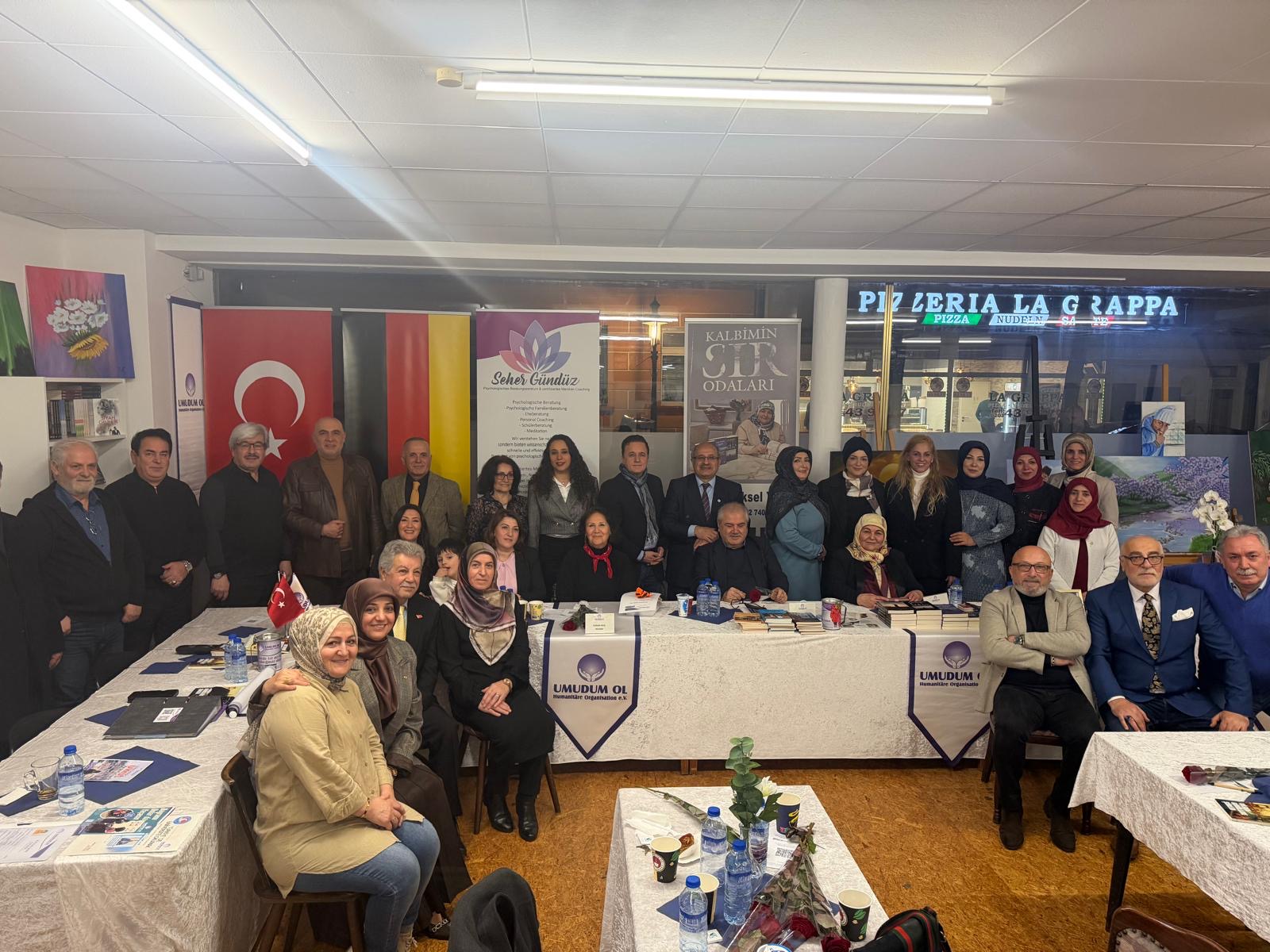 Duisburg’da “Yazarlar, Sanatçılar, Kitap, Kahve ve Sen 5” Etkinliğine Yoğun İlgi