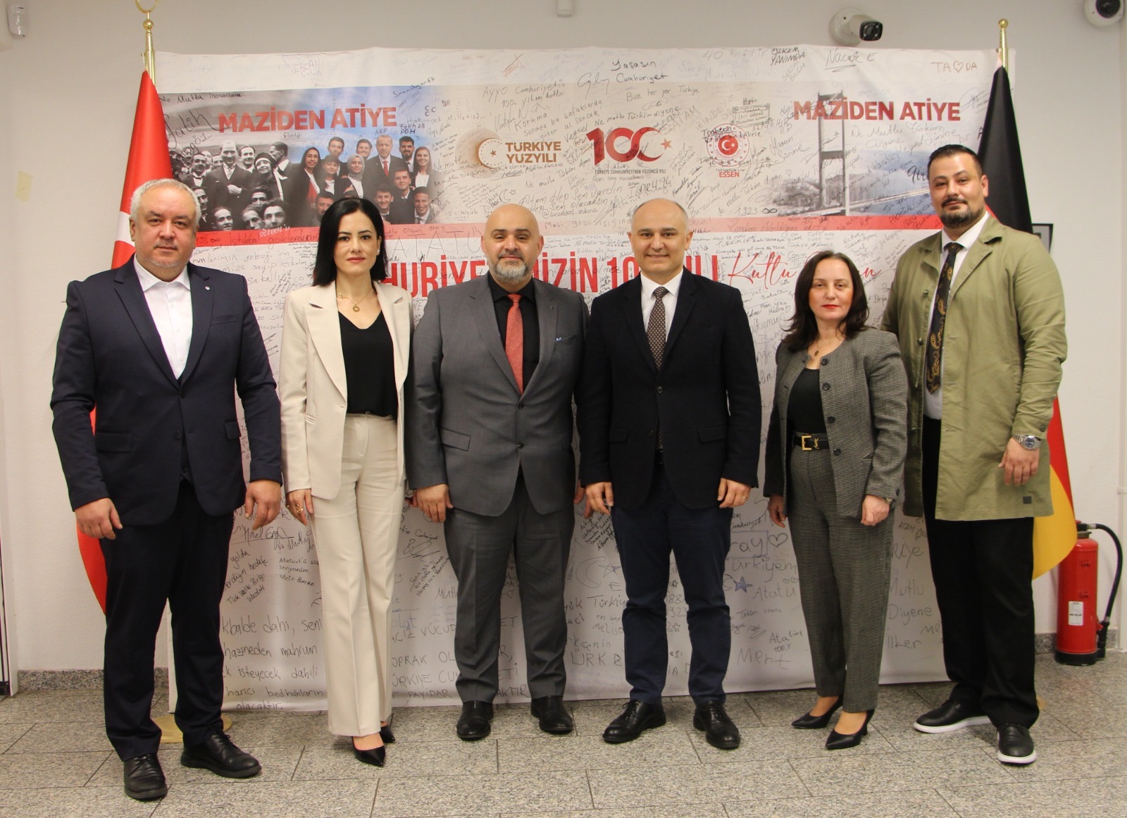 IUC E.V BAŞKONOLOS TAYLAN ÖZGÜR AYDINI ZİYARTE ETTİ